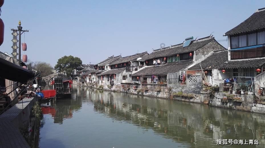 潍坊市潍城区:送福迎新春 巧手写福字
